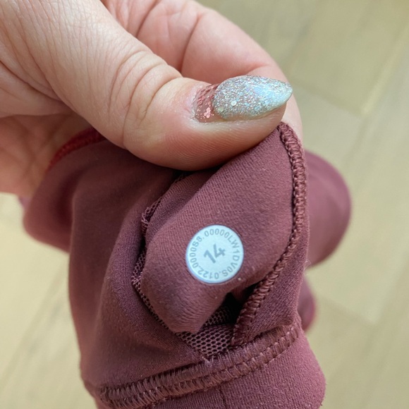 Lululemon Red V-Neck Bra with Abstract Pattern - Picture 5 of 5